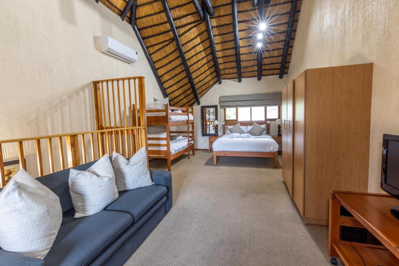 האזיביו Legend Safaris 257A - In Kruger Park Lodge מראה חיצוני תמונה